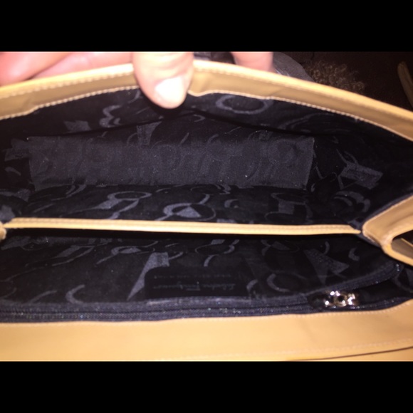 Ferragamo authentic leather bag - Picture 5 of 8